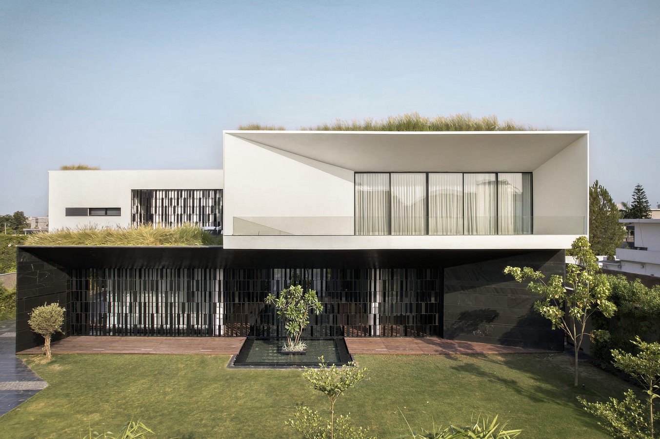 50 beautiful houses in India - Sheet18