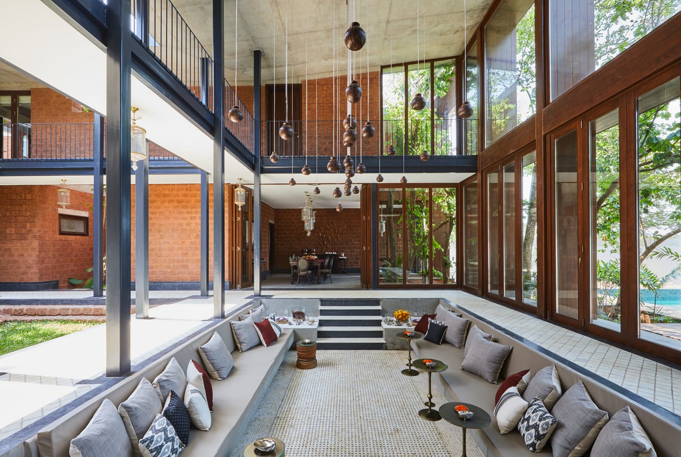 house of multiple courts_©Ahilia Homes