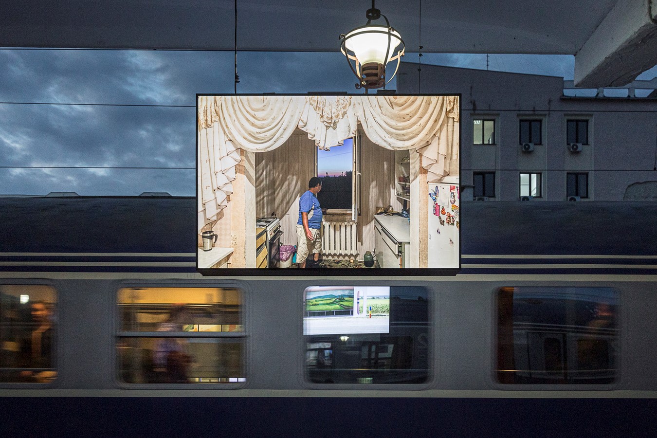 LINIA, a New Photographic Installation Looks at the Communities Living near Borders and the Lines that Separate Them - Sheet2
