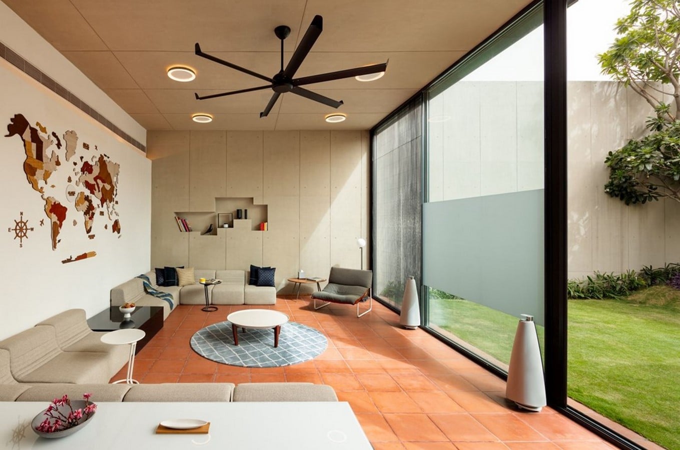 The living room_ https://architecture.live/ladhani-house-hanging-house-noida-archohm-consults/