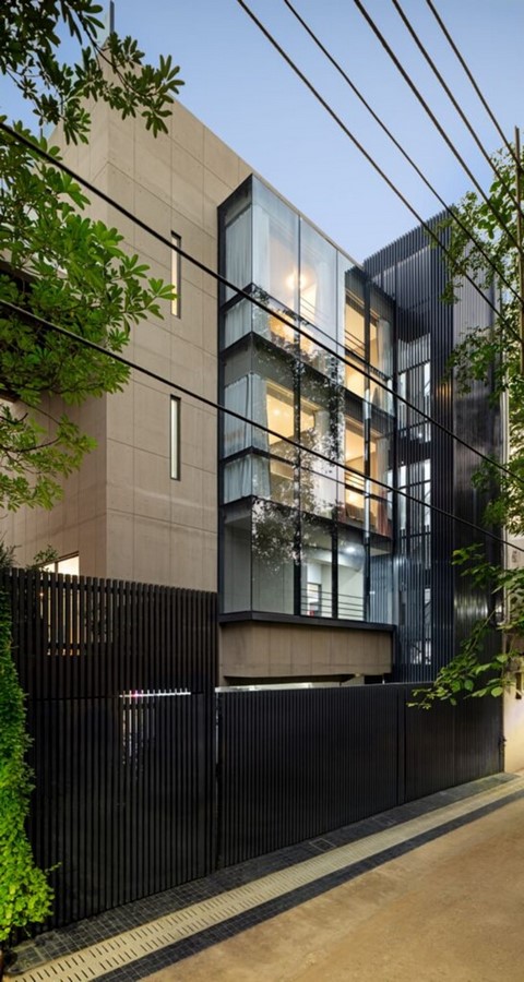 Exterior façade of Ladhani Residence_ https://architecture.live/ladhani-house-hanging-house-noida-archohm-consults/