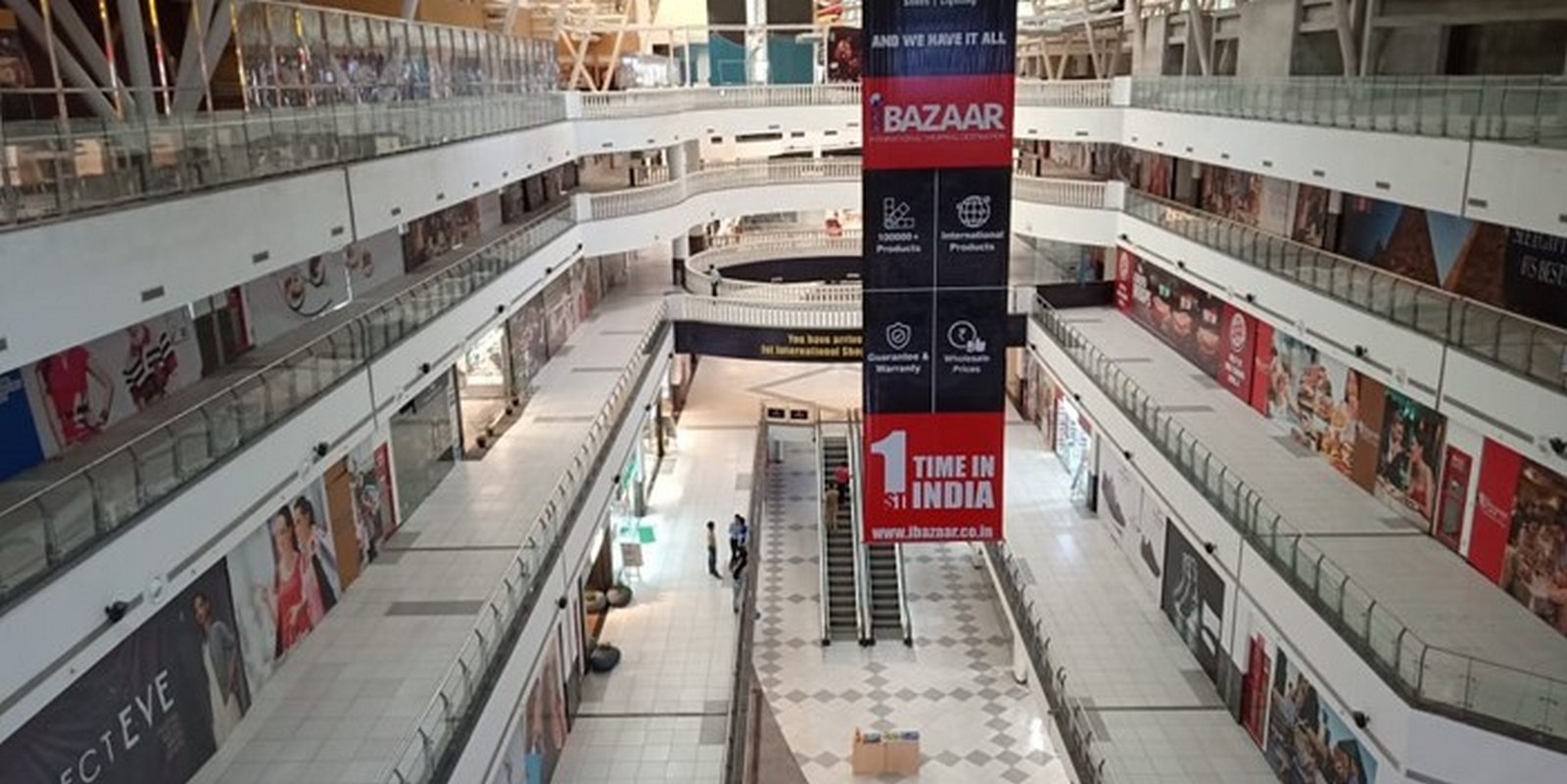 Interiors of Omaxe Connaught place_https://www.99acres.com/omaxe-connaught-place-beta-2-gr-noida-greater-noida-npxid-c92