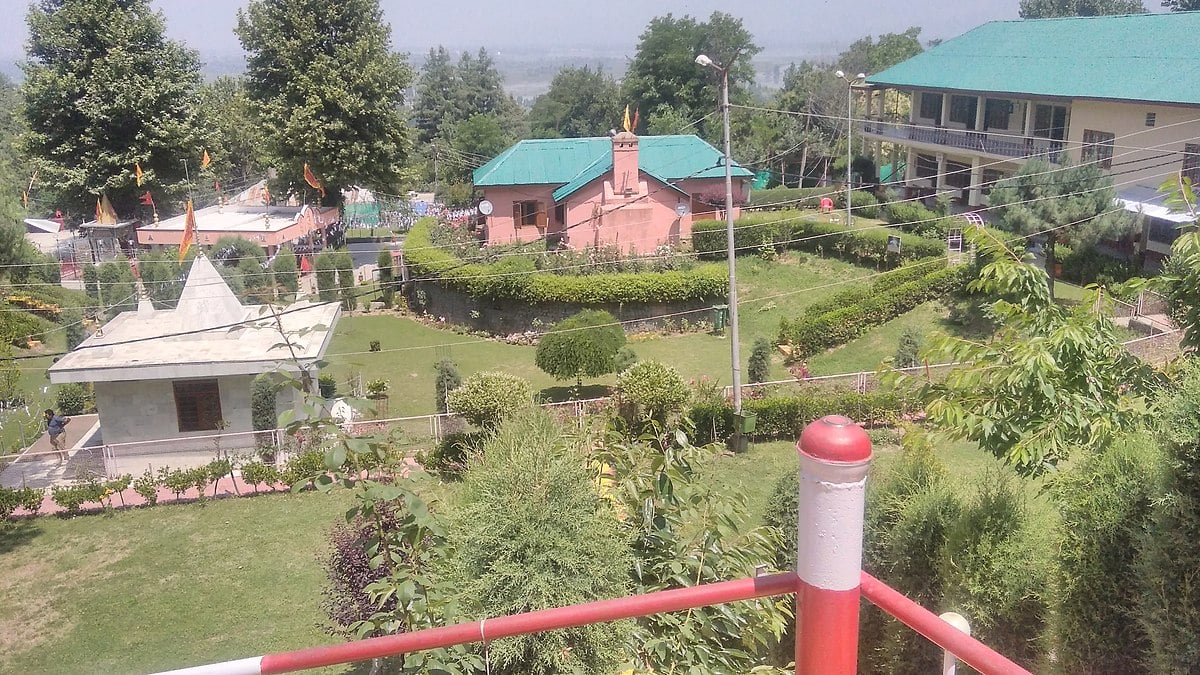 Zeashta Devi Shrine_©en.wikipedia.org