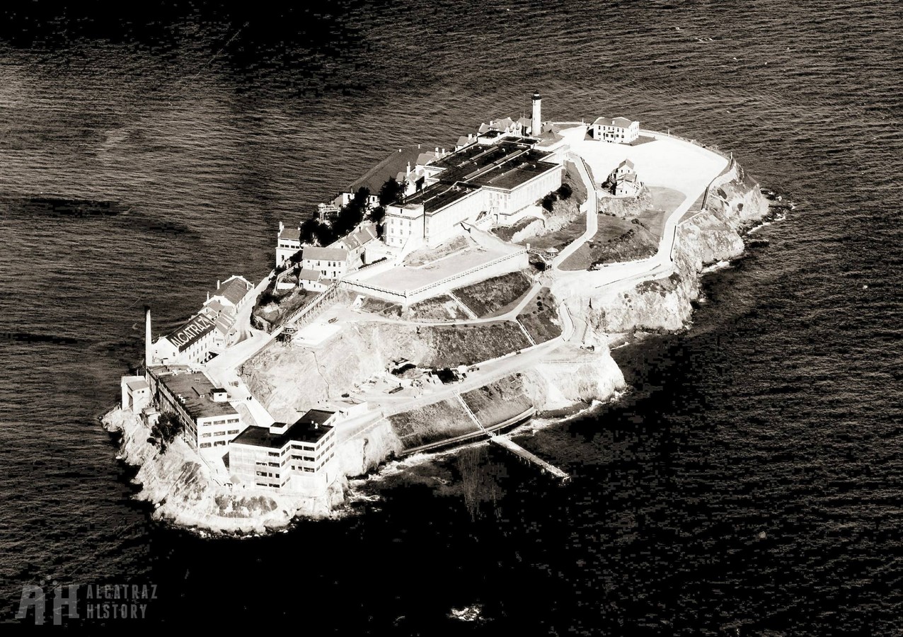Lost in time: Alcatraz Island - Sheet2