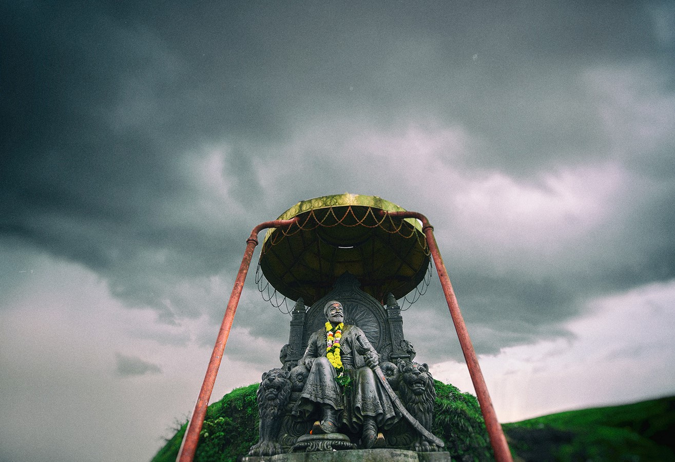 Samadhi of Chhatrapati Shivaji Maharaj_©Sanket Khuntale, Raigad, the Quaint