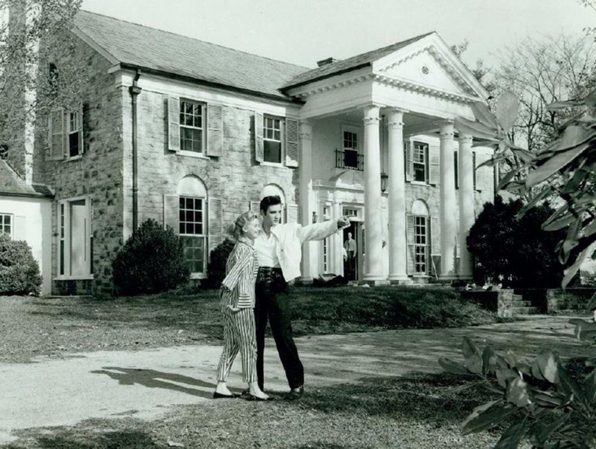 Elvis Presley House: 10 Facts through Architect's Lens - Sheet1
