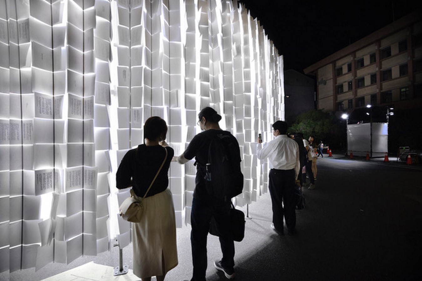 On Blank Pages. Nuit Blanche Taipei by luzinterruptus - Sheet3
