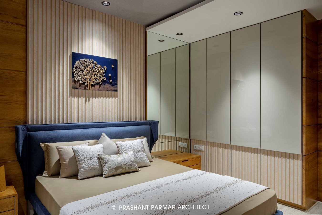 High-End 4 BHK Apartment Interiors At Enstin, Ahmedabad. by prashant Parmar Architect - Sheet4