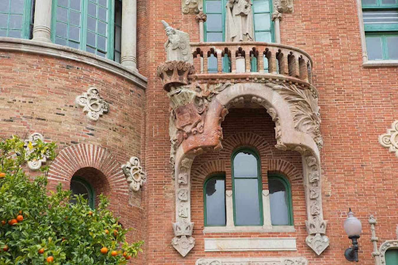 Buildings Of Spain: 15 Architectural Marvels Every Architect Must See - Sheet7