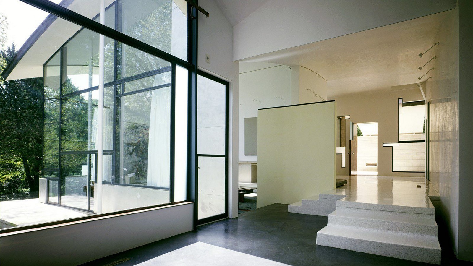 Book in Focus: Steven Holl House: Black Swan Theory - Sheet2