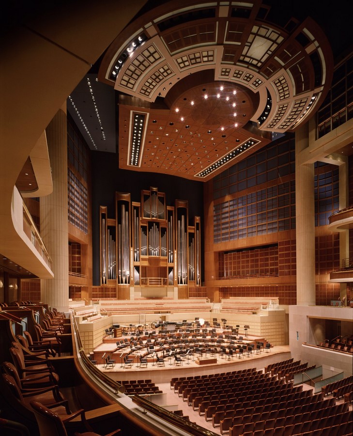 The Symphony Center performance hall_©https://www.pcf-p.com/projects/the-morton-h-meyerson-symphony-center/