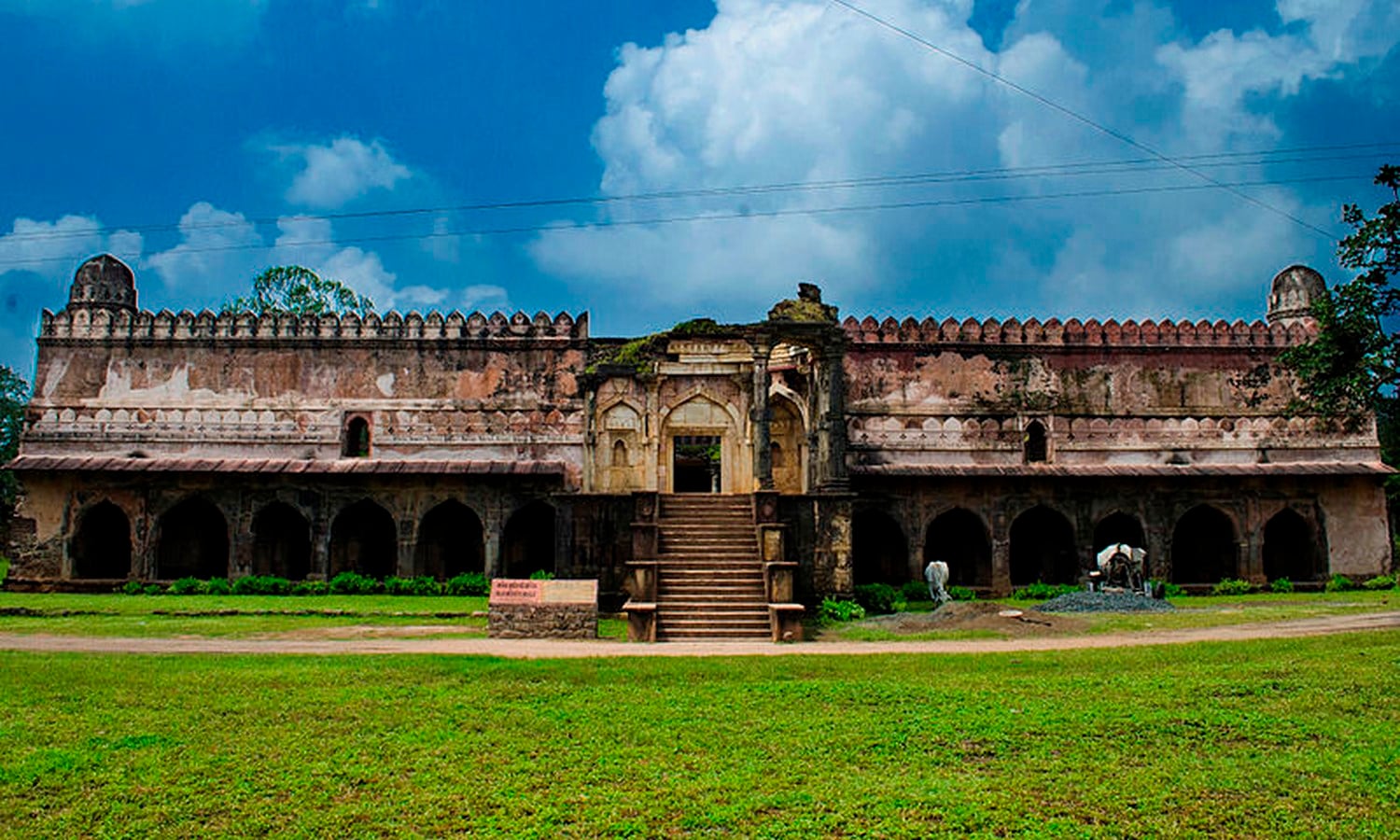 An architectural review of location: Mandu, MP - Sheet7