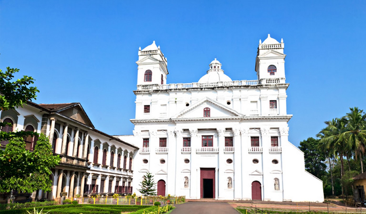 St. Cajetan Church_©httpswww.atlasobscura.complaceschurch-of-st-cajetan