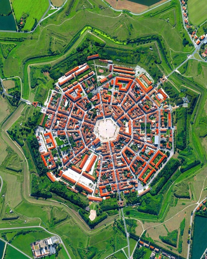 How city's history and urban planning connect - Sheet3