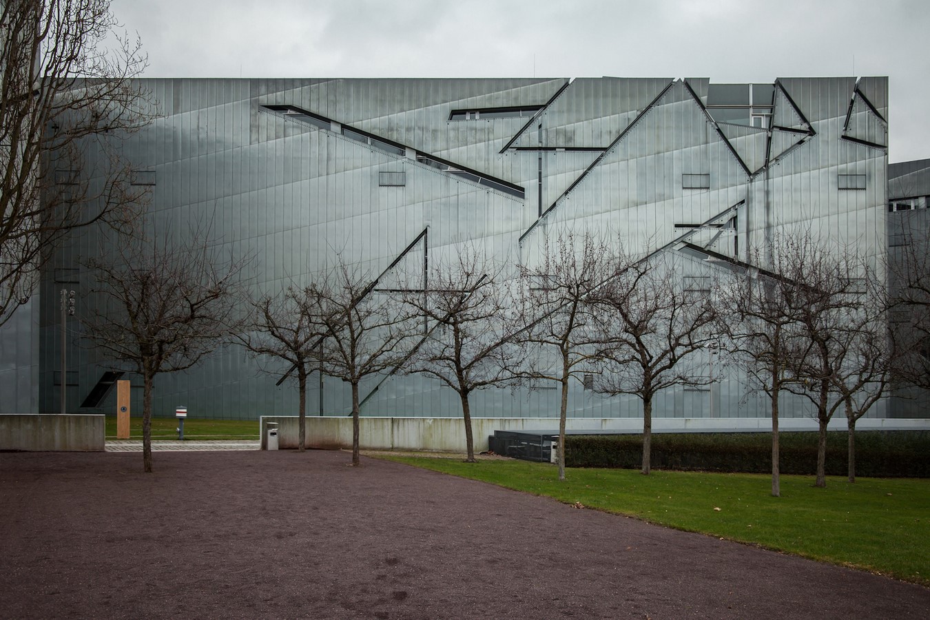30 Famous Architects & Their Famous Buildings - Sheet48