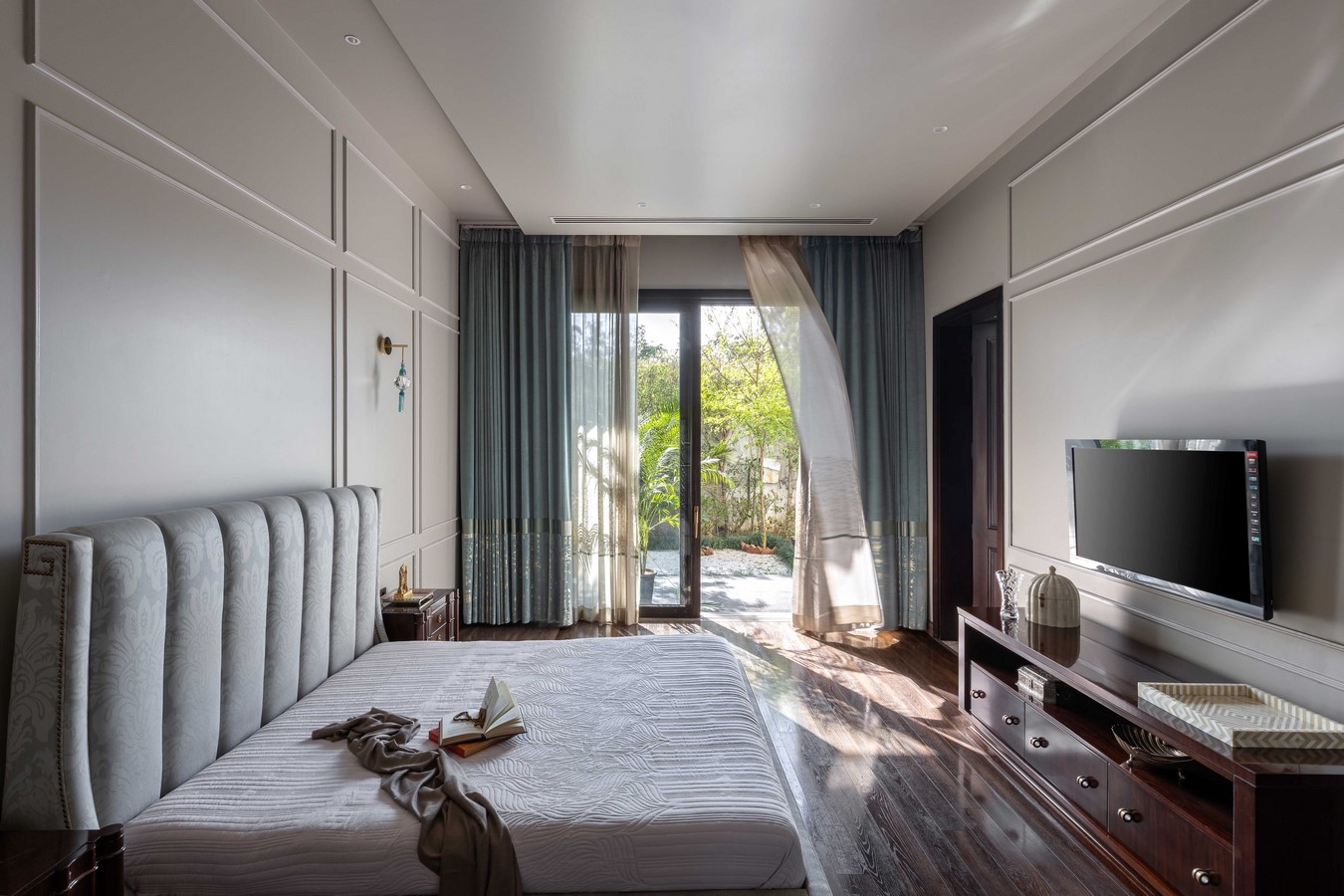 Expansive Master Suites by Design Deconstruct - Sheet2