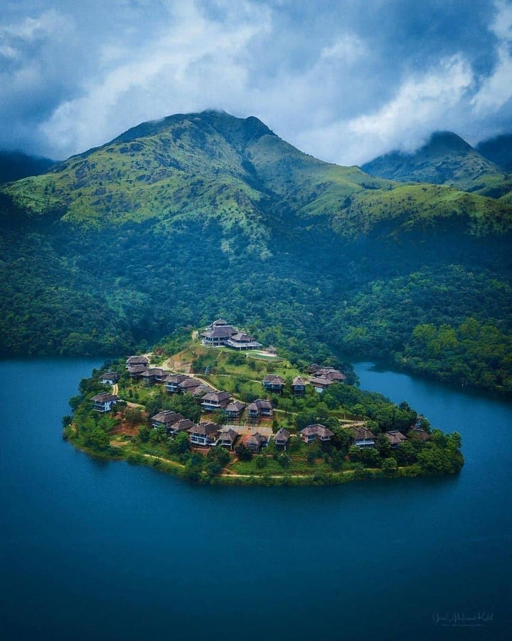 15 Places to visit in Wayanad for Travelling Architect - Sheet26