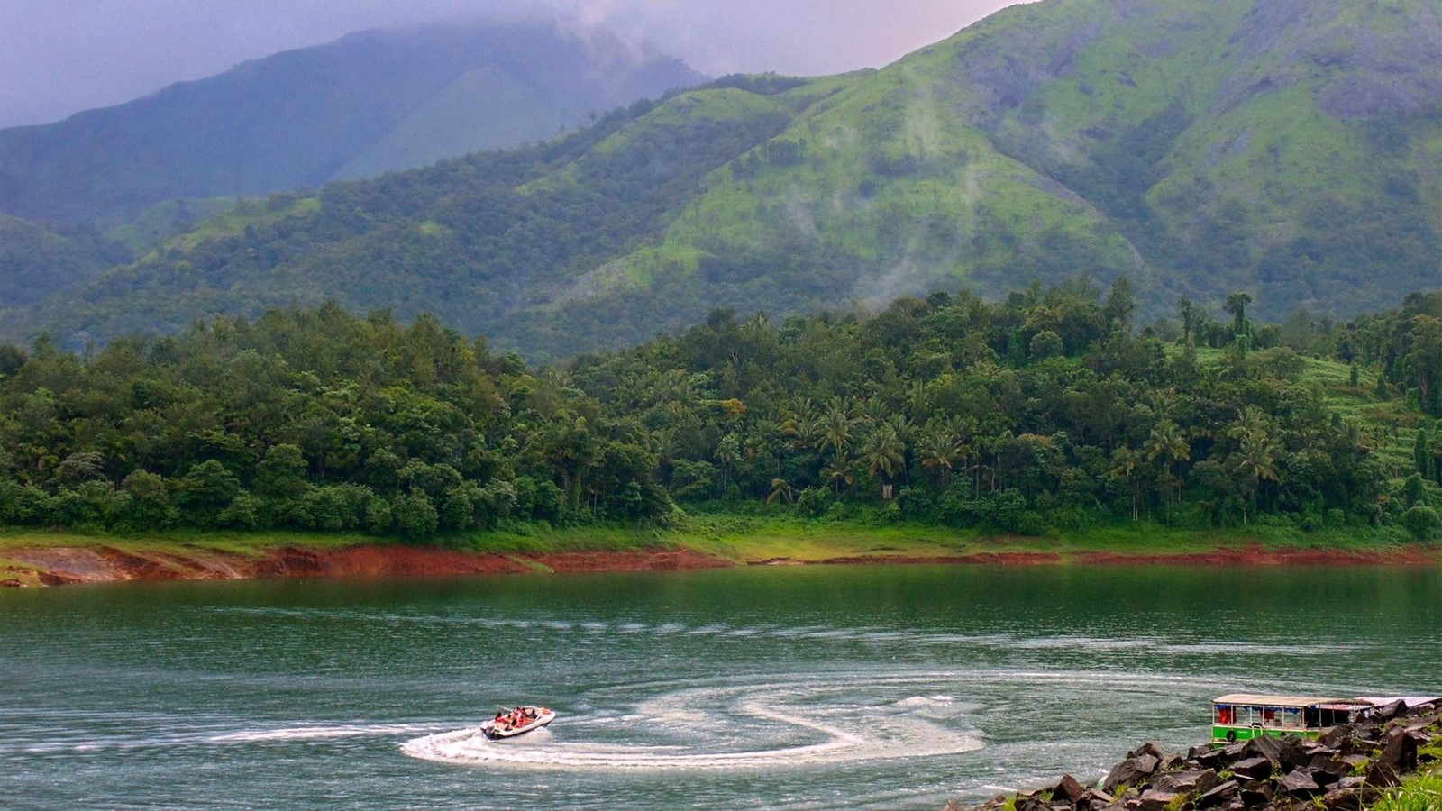 Banasura Dam View_©https://irisholidays.com/kerala/wayanad/banasura-sagar-dam