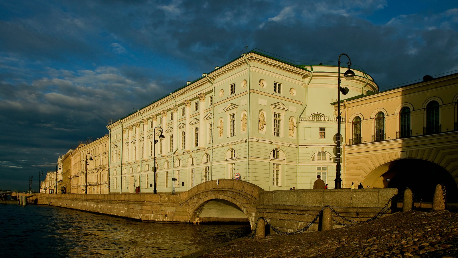 The Hermitage Theatre building ©The State