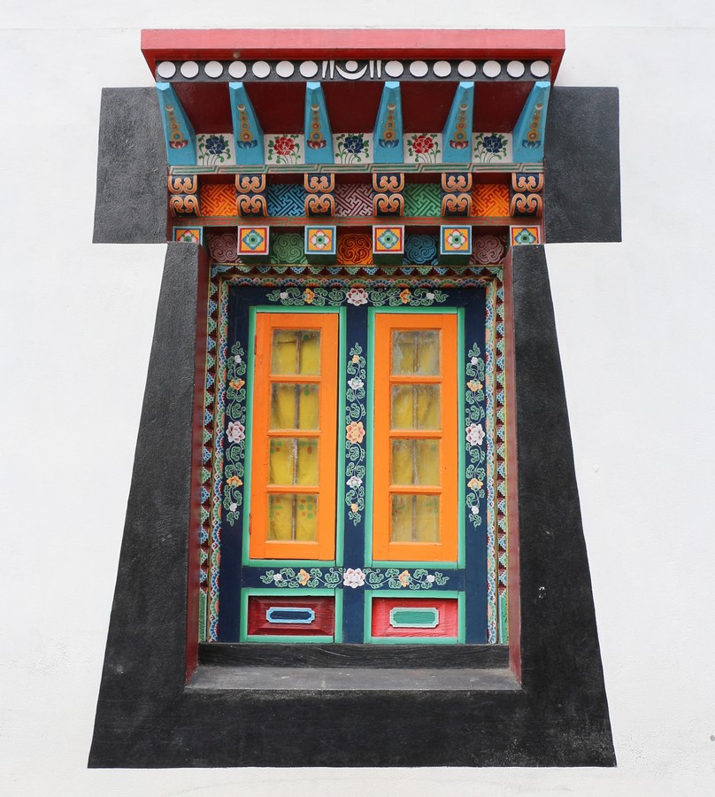 Window in Enchey Monastery, Gangtok [Own work]. (Gangtok, Sikkim: India)_©Gagnon, B. (2018)
