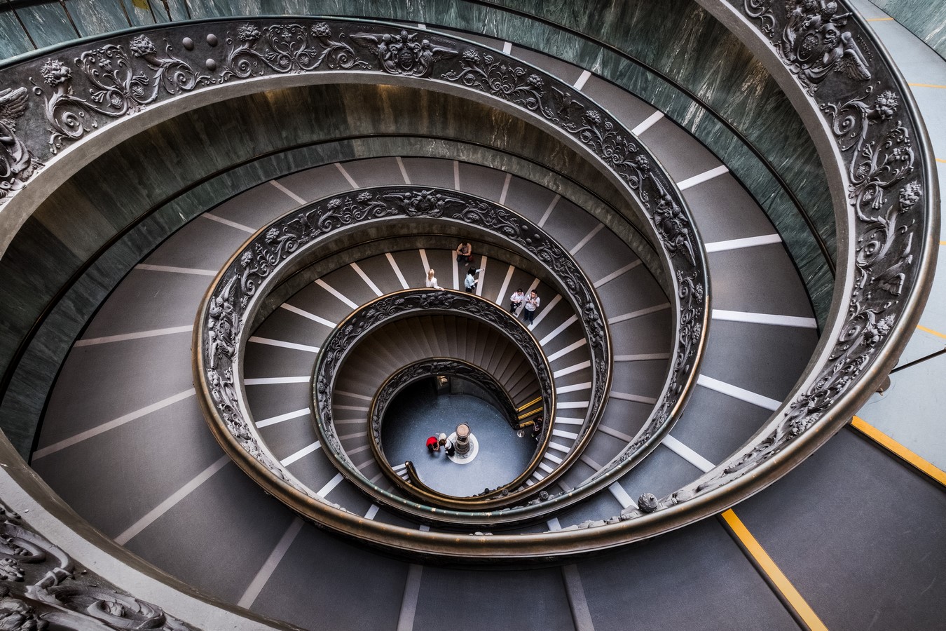 Museums of the World: Vatican Museums - Sheet8