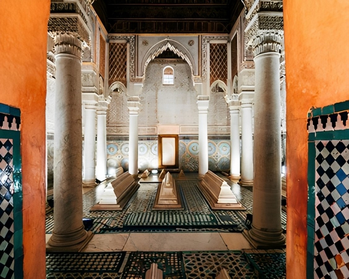 inside-the-tomb_©barcelo