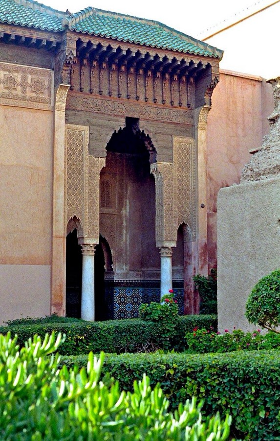 entrance-to-the-tomb_©thenotsoinnocentsabroad
