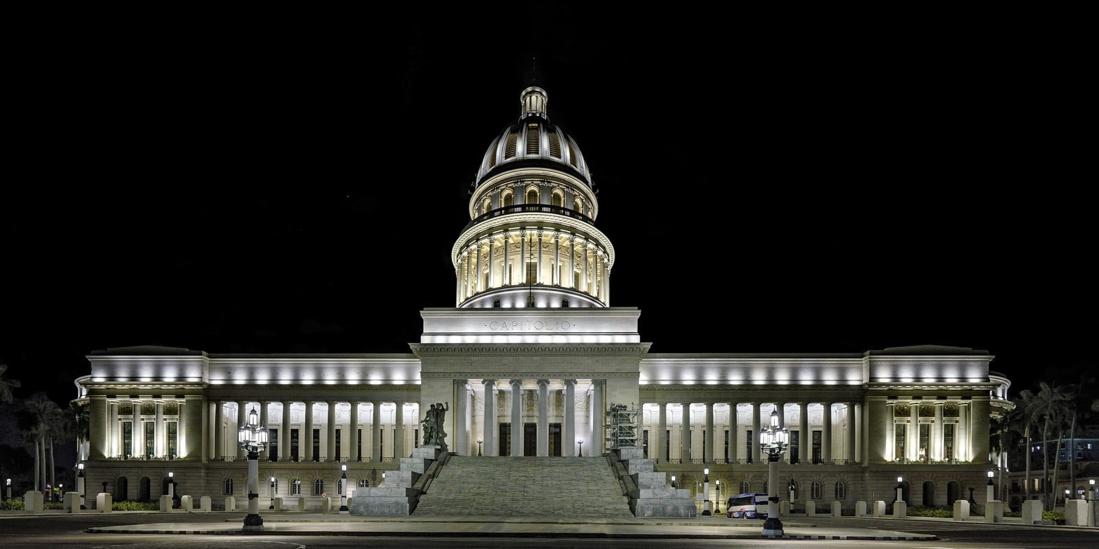 An architectural review of a location: Cuba - Sheet11