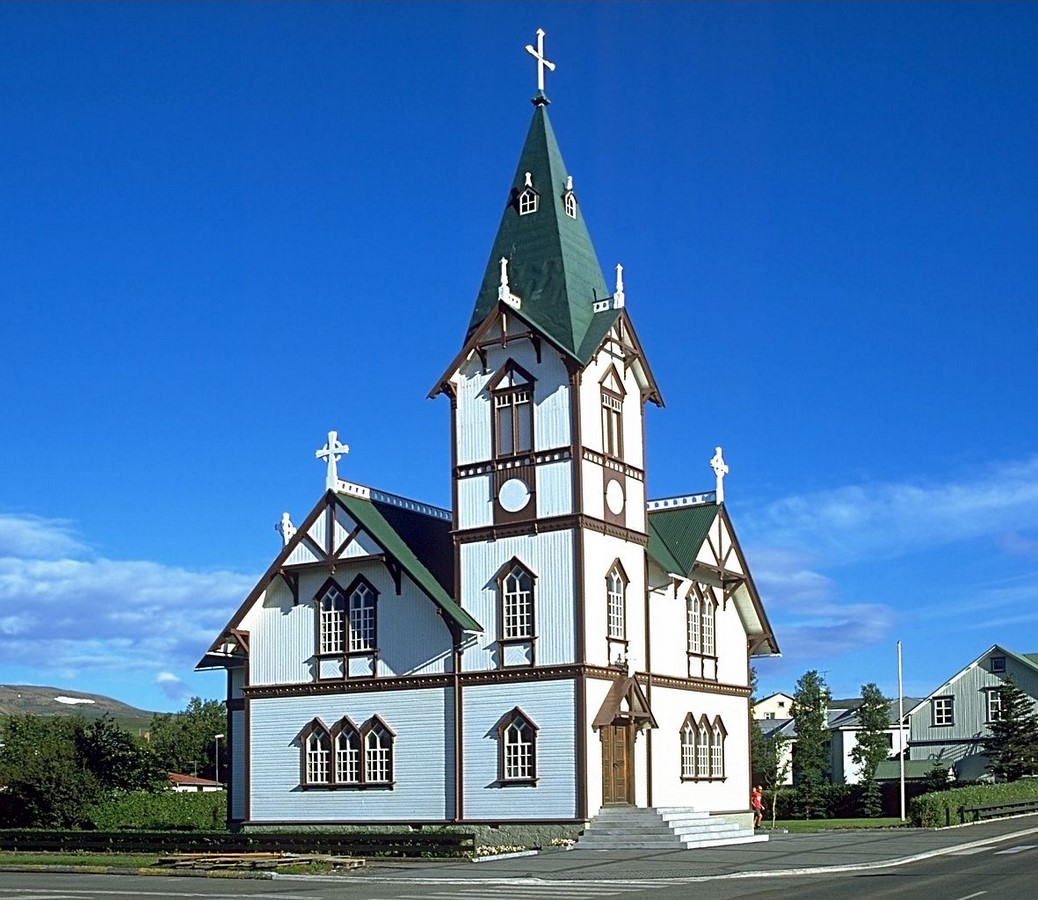An architectural review of a location: Iceland - Sheet11