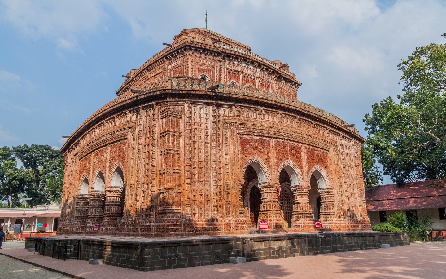 Kantaji Temple _©https://www.bproperty.com/blog/bangladesh-architecture-golden-past/