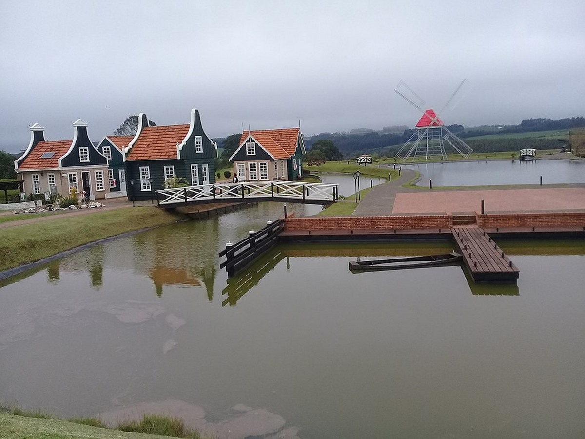An architectural review of a location: Netherlands - Sheet1