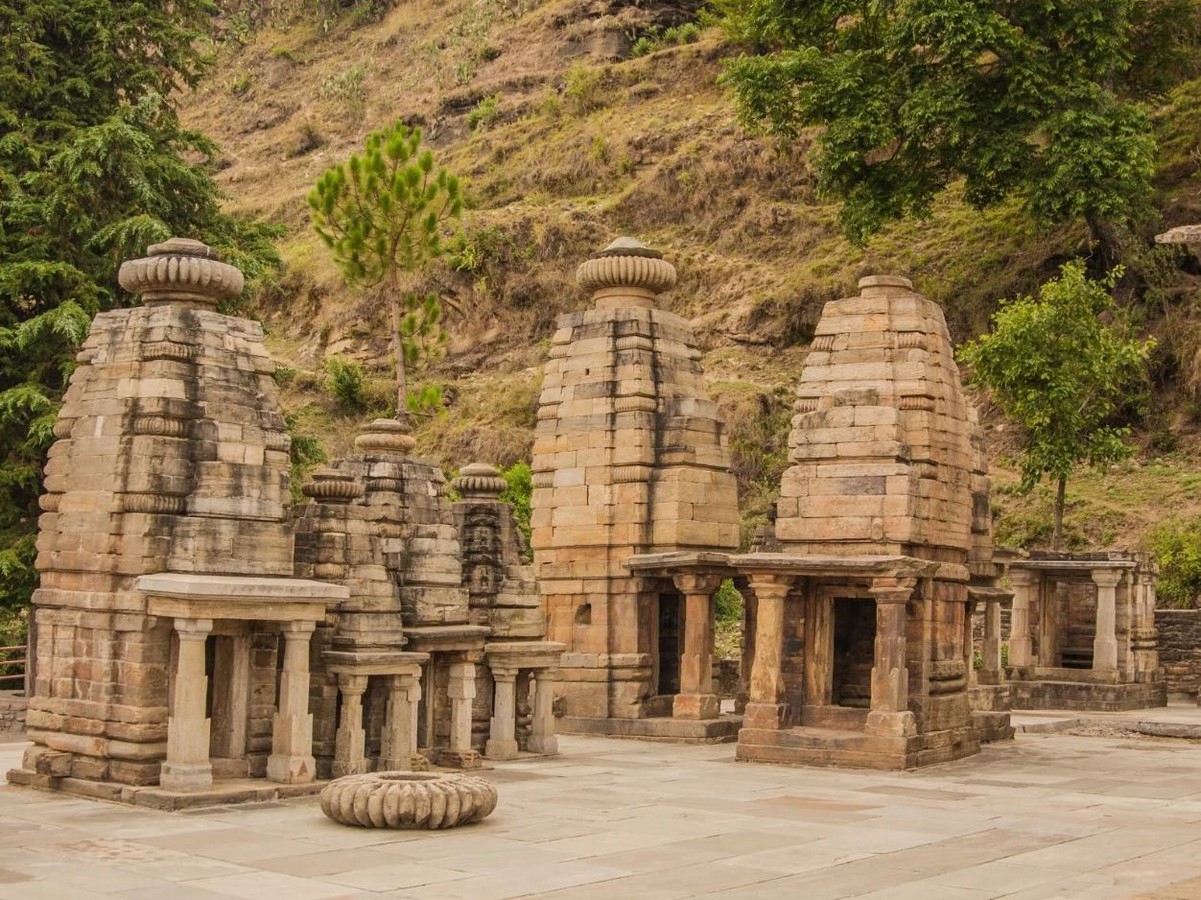 15 Places To Visit In Uttarakhand for Travelling Architect - Sheet14
