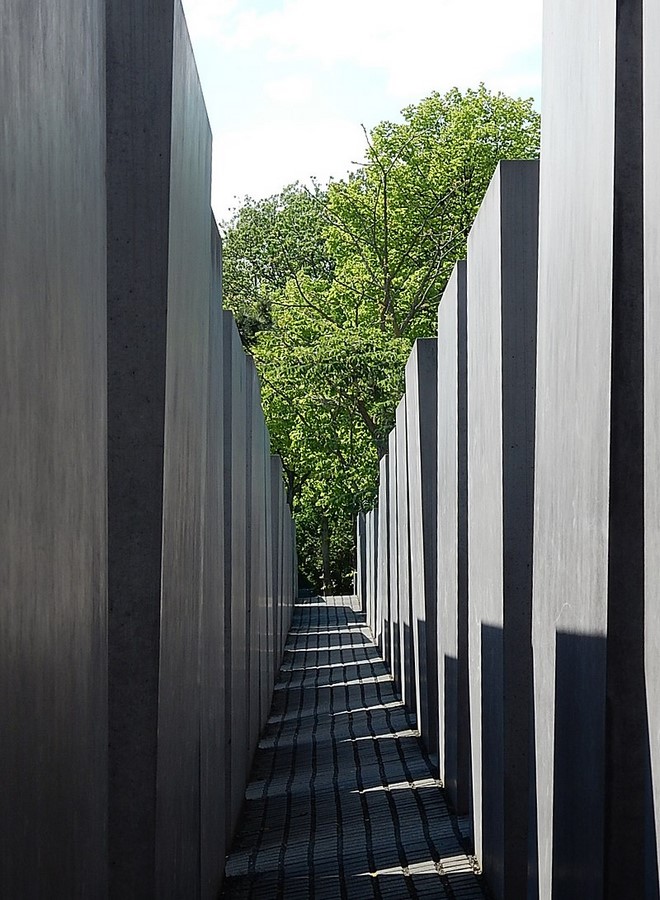 Article in Focus: Sociology of architecture: an emerging perspective by Thomas S. Korllos - Sheet1
