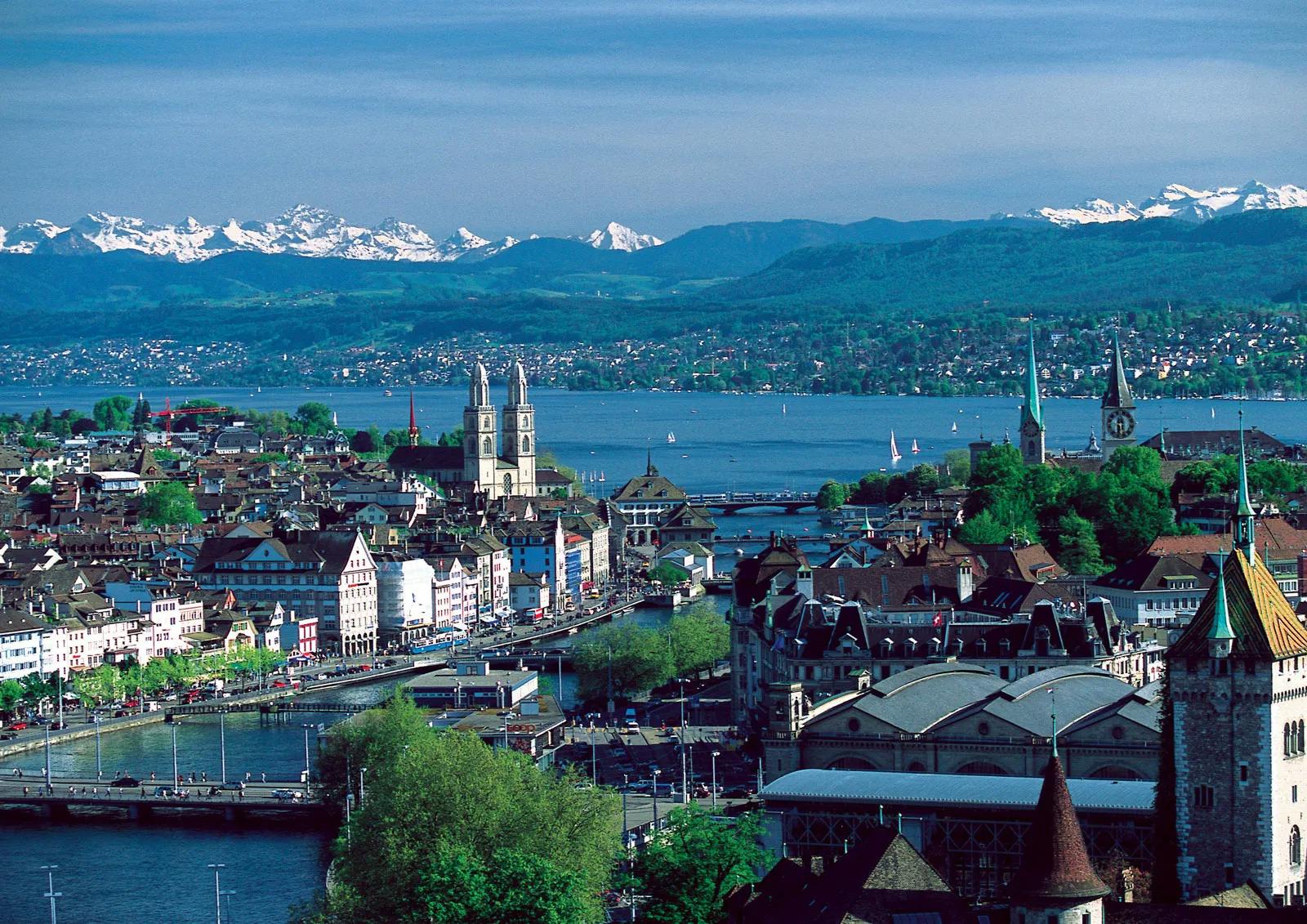 Image 3_ Zurich, Switzerland_© britannica.com