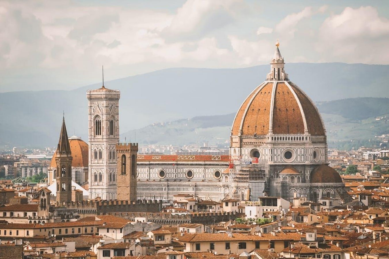 Image 13_Florence cathedral_©https://www.brittany.com.ph/blogs/the-basics-of-italian-architecture