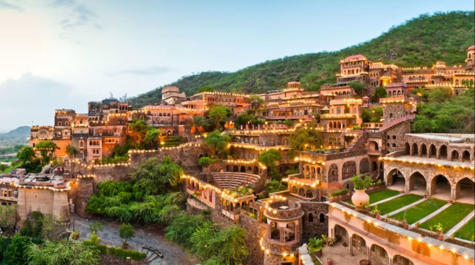 Timeline of Restoration: Neemrana Palace, Delhi-Jaipur Highway - Sheet1