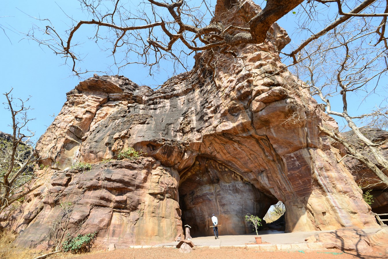 An overview of Bhimbetka rock shelters - Sheet2