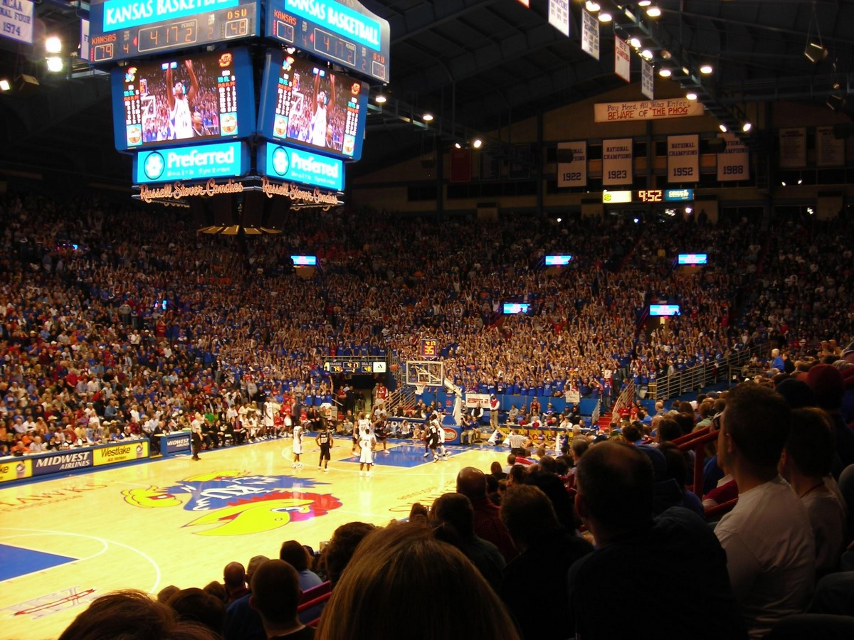 https://en.m.wikipedia.org/wiki/Allen_Fieldhouse