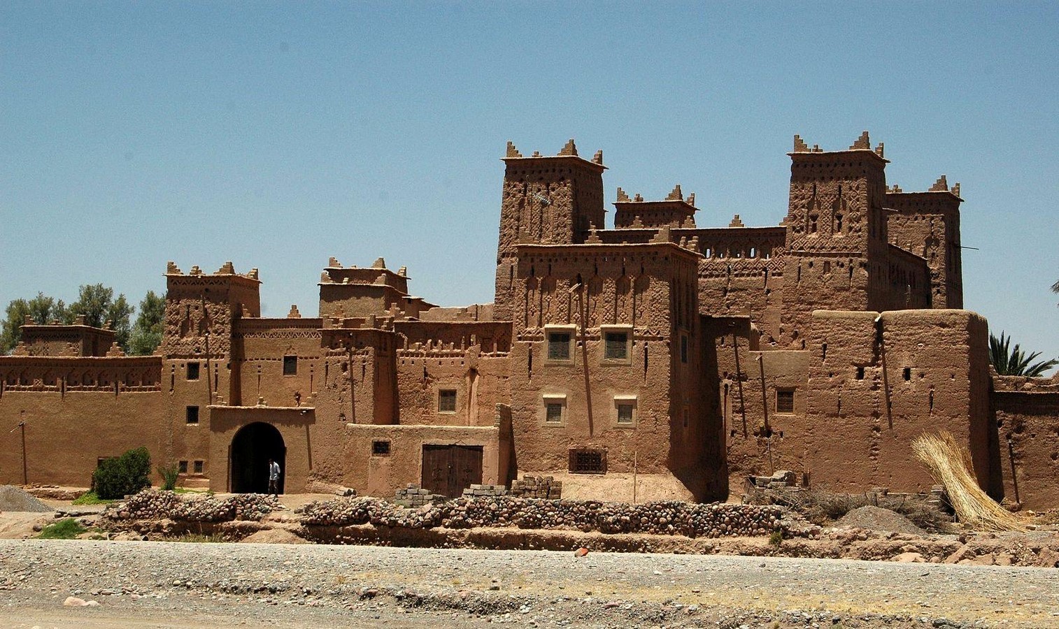 17th-century rammed earth qasbah in the Skoura palm grove in Morocco_©Amerhidil Qasbah,Wiki Commons.jpg?w=999