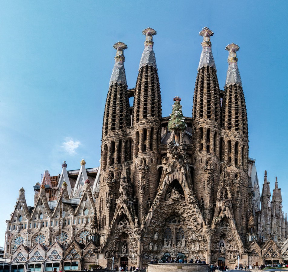 Largest Buildings In World: 20 Architectural Marvels Every Architect Must Visit - Sheet11