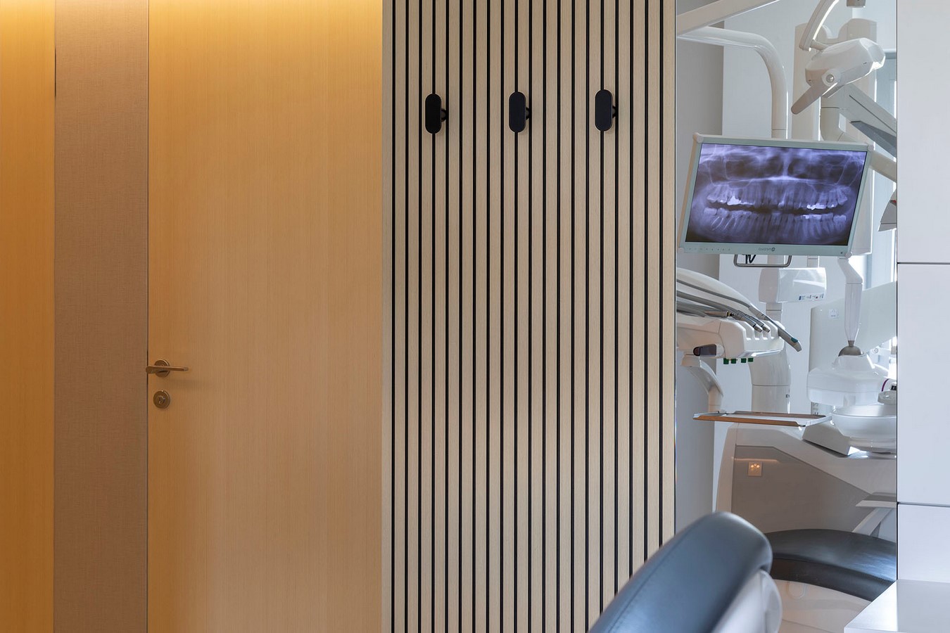 Oridnet dental clinic interior by Wierszyllowski i Projektanci - Sheet6