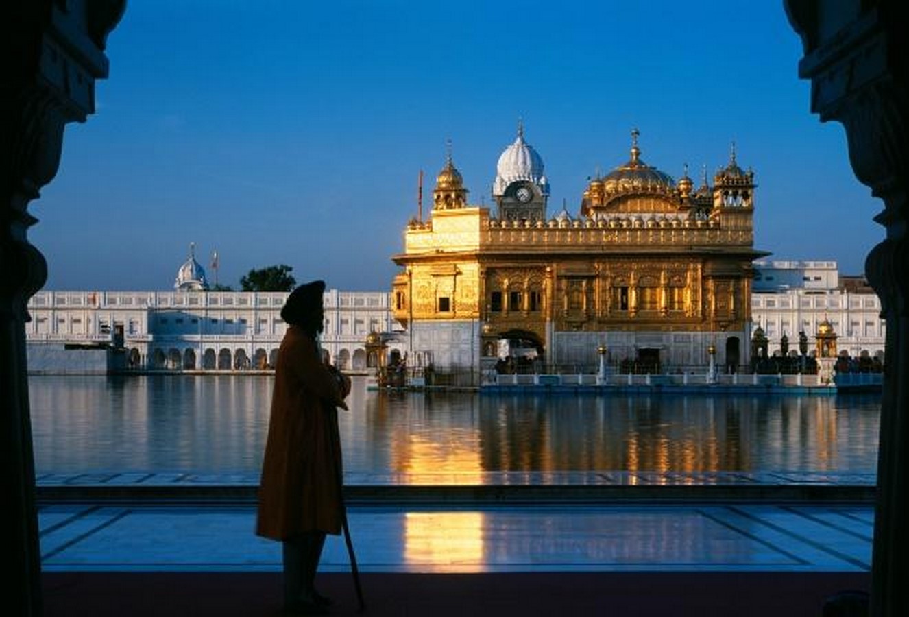 Book in Focus: World Architecture: The Masterworks - Sheet3