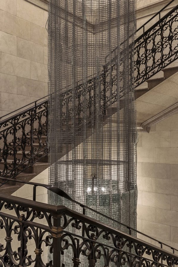 Edoardo Tresoldi Installation: The Historic Column at Venice's Procuratie Vecchie - Sheet5