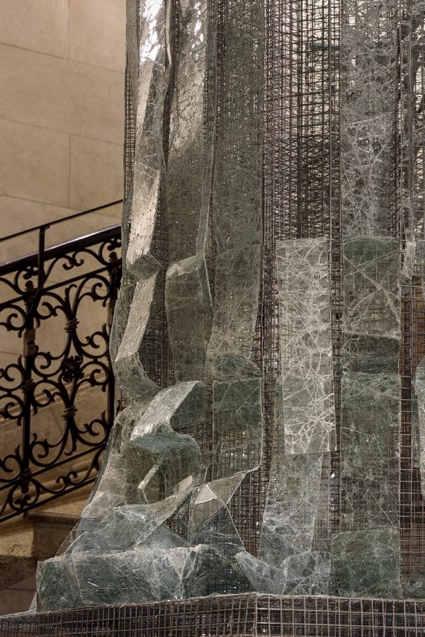 Edoardo Tresoldi Installation: The Historic Column at Venice's Procuratie Vecchie - Sheet6