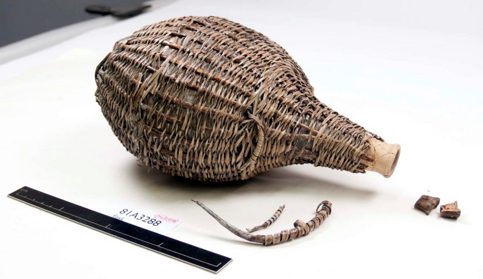 Wine flask_Museum Crush