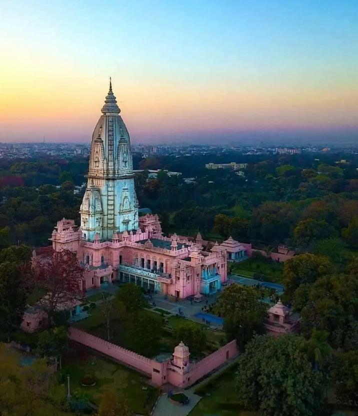 Shri Vishwanath Mandir Temple_©livevns.news