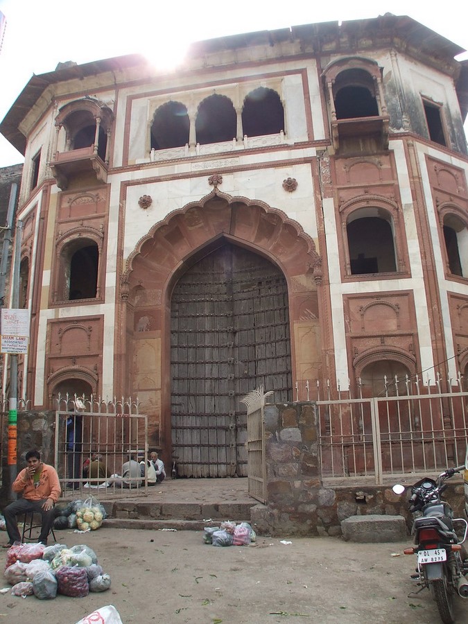Zafar Mahal, Mehrauli : The last architetural structure built by Mughals - Sheet2