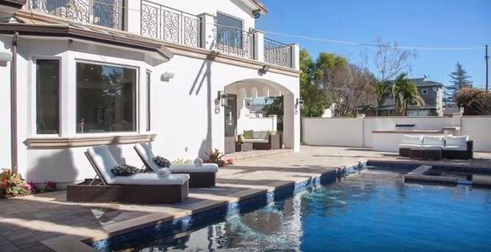 An inside look at the houses owned by Michael B. Jordan - Sheet3