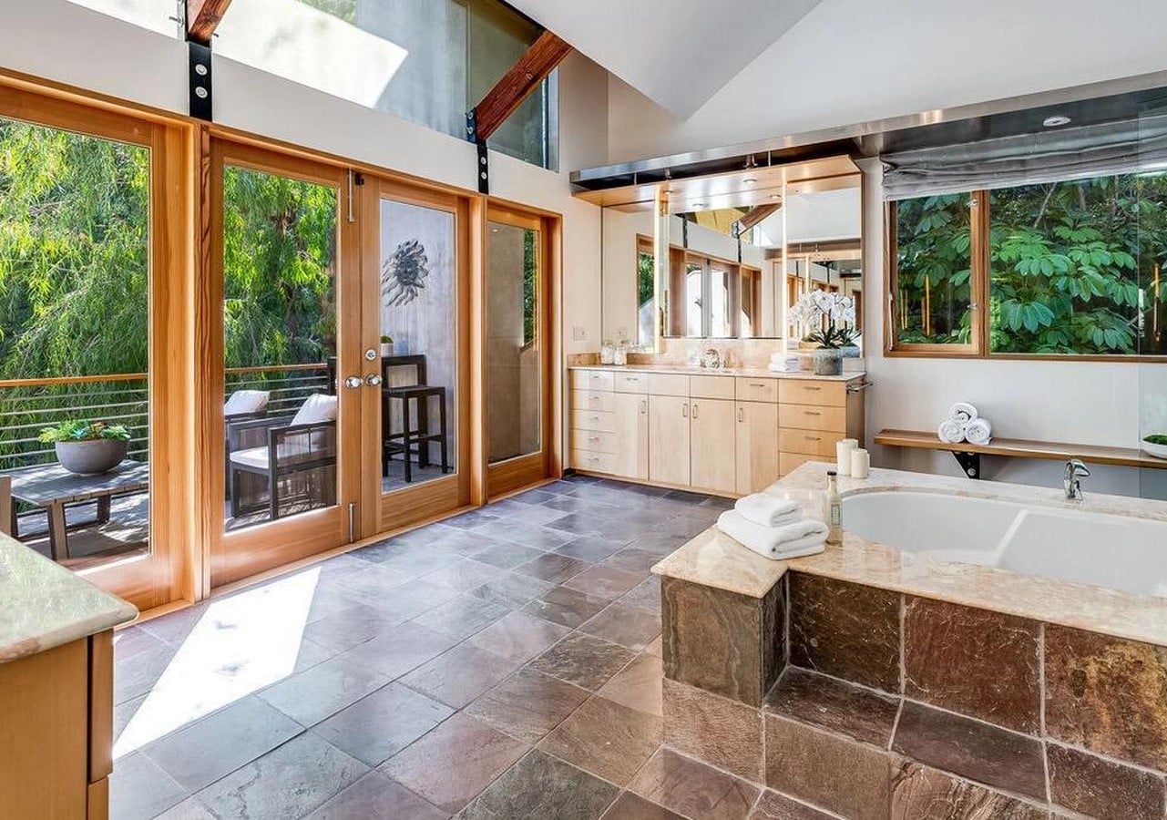 An inside look at the houses owned by Michael B. Jordan - Sheet8