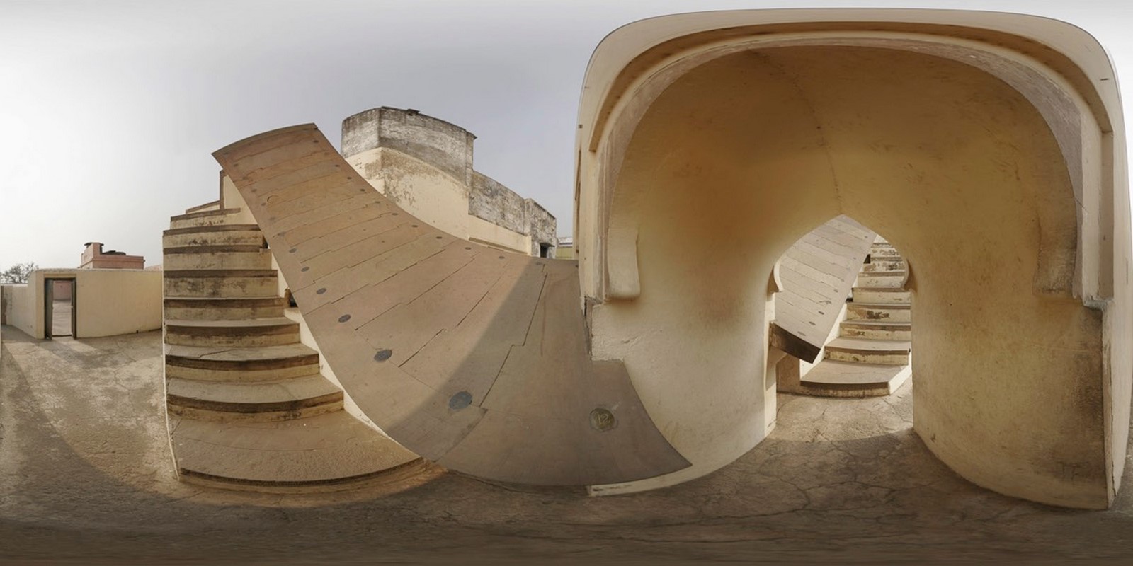 _Samrat Yantra at the observatory_©v_sy_2.jpg?w=999